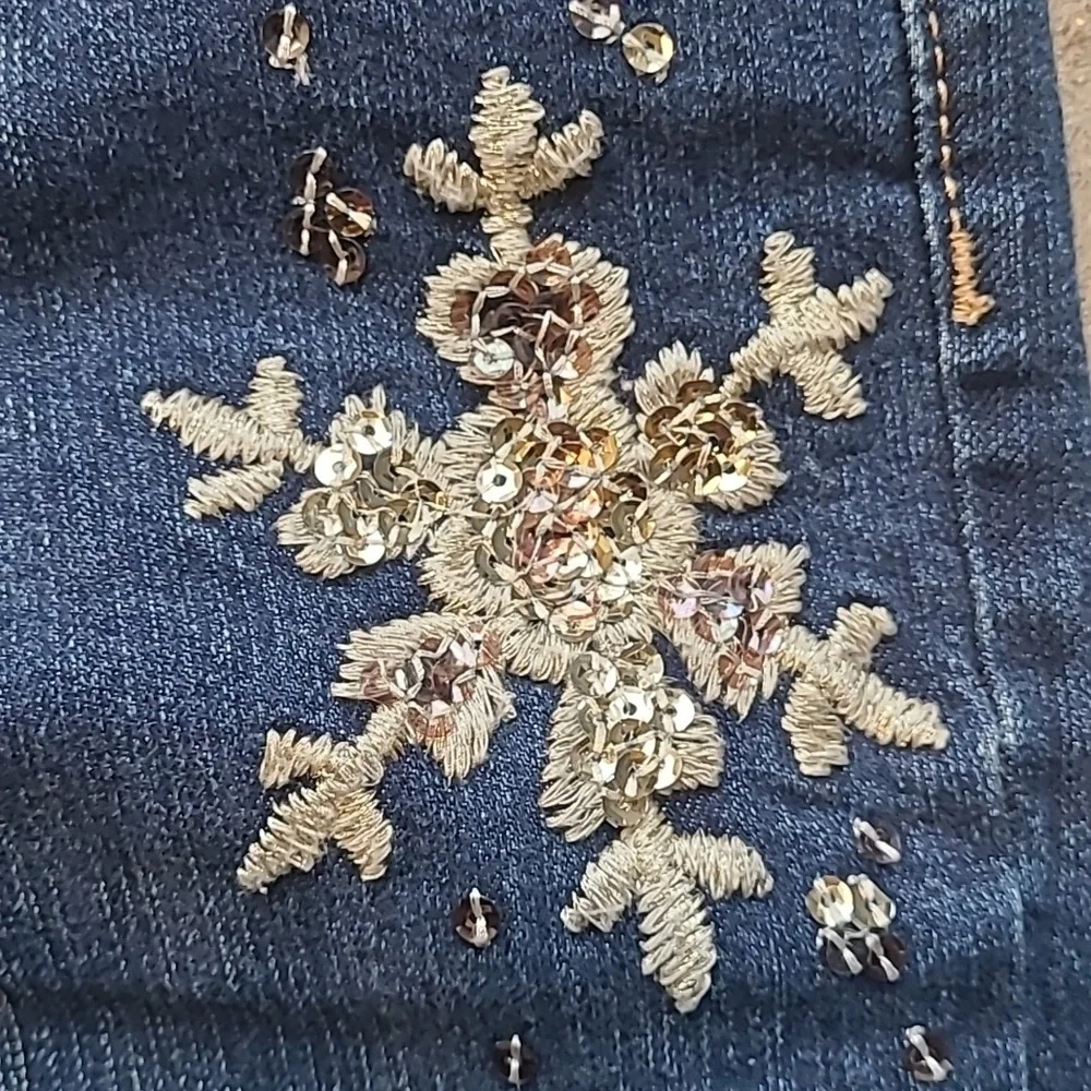 Gap Kids Girls 12 regular boot cut denim blue jeans embroidered sequin snowflake